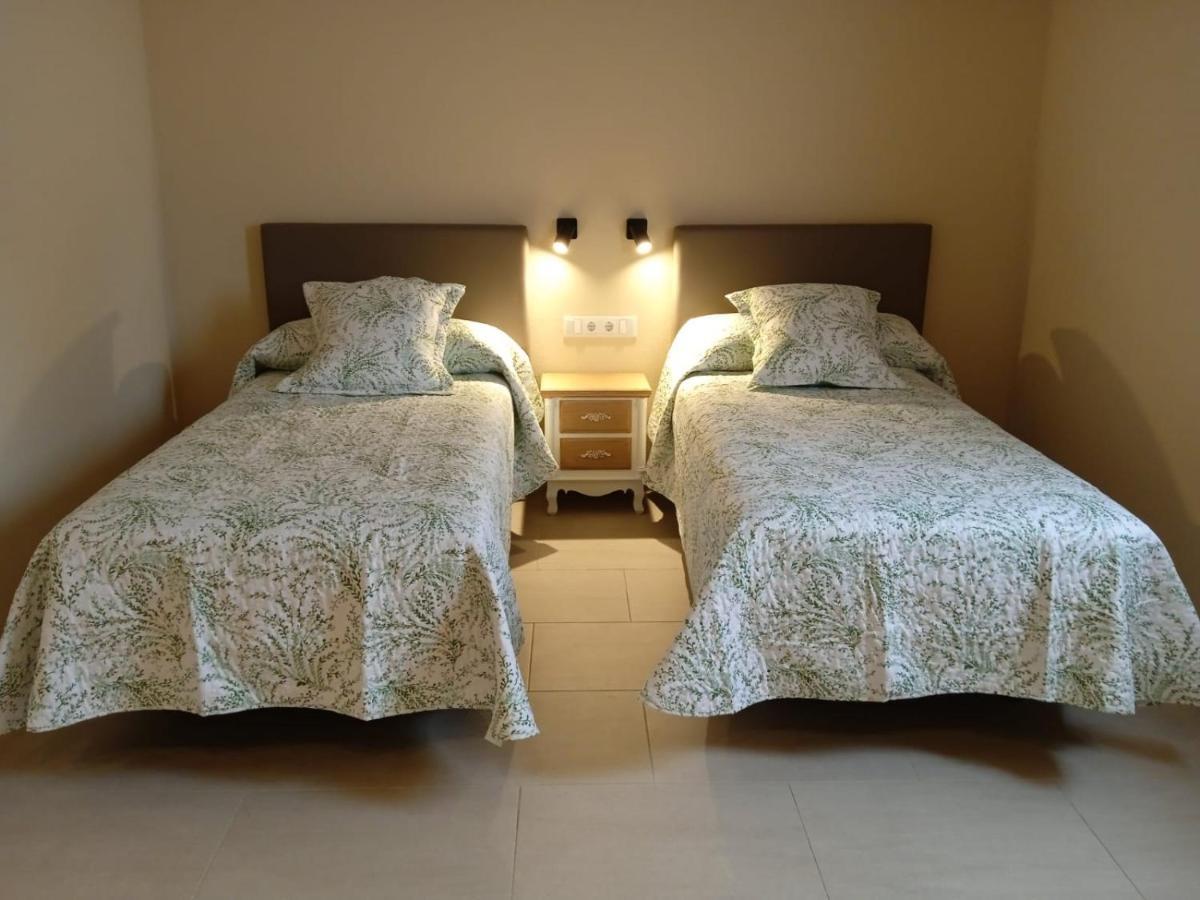 O Lar Do Alecrin Hotel Friol ภายนอก รูปภาพ